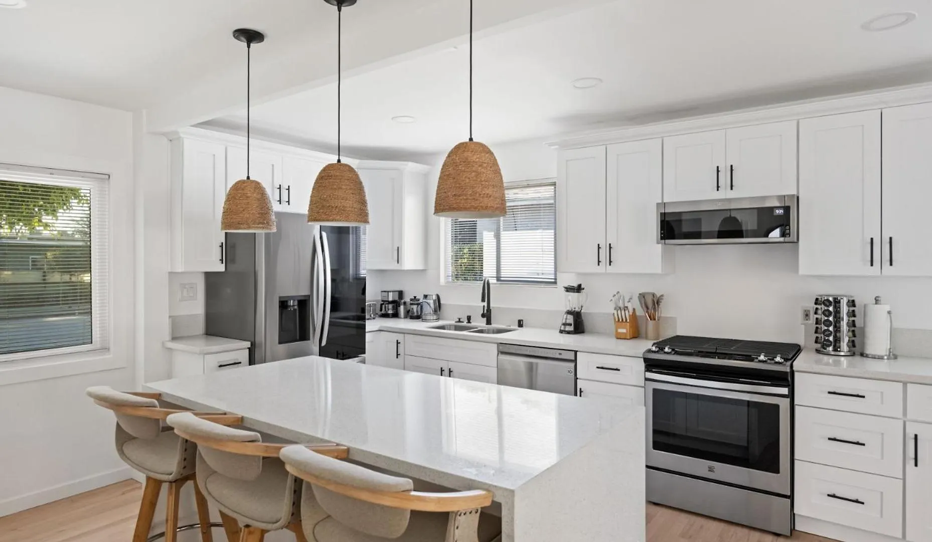 New Listing Culver City Modern Retreat 4 Bed With Spa Los Angeles 0*,  USA